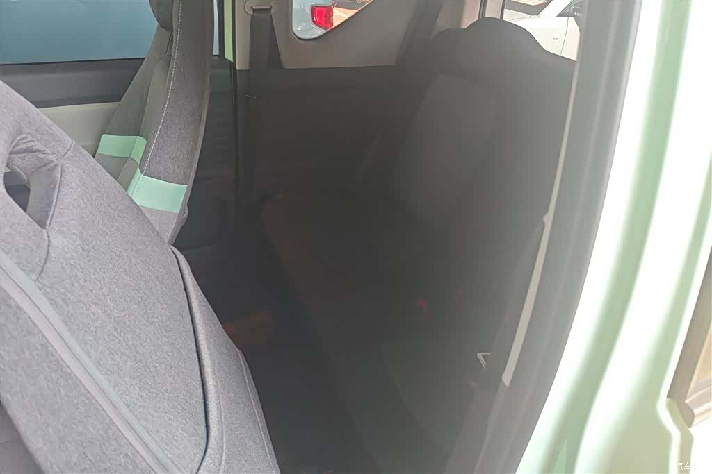 Wuling MINIEV, 2023 11