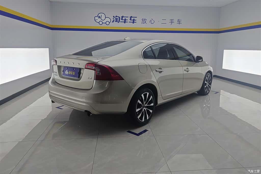 Volvo S60, 2019 3