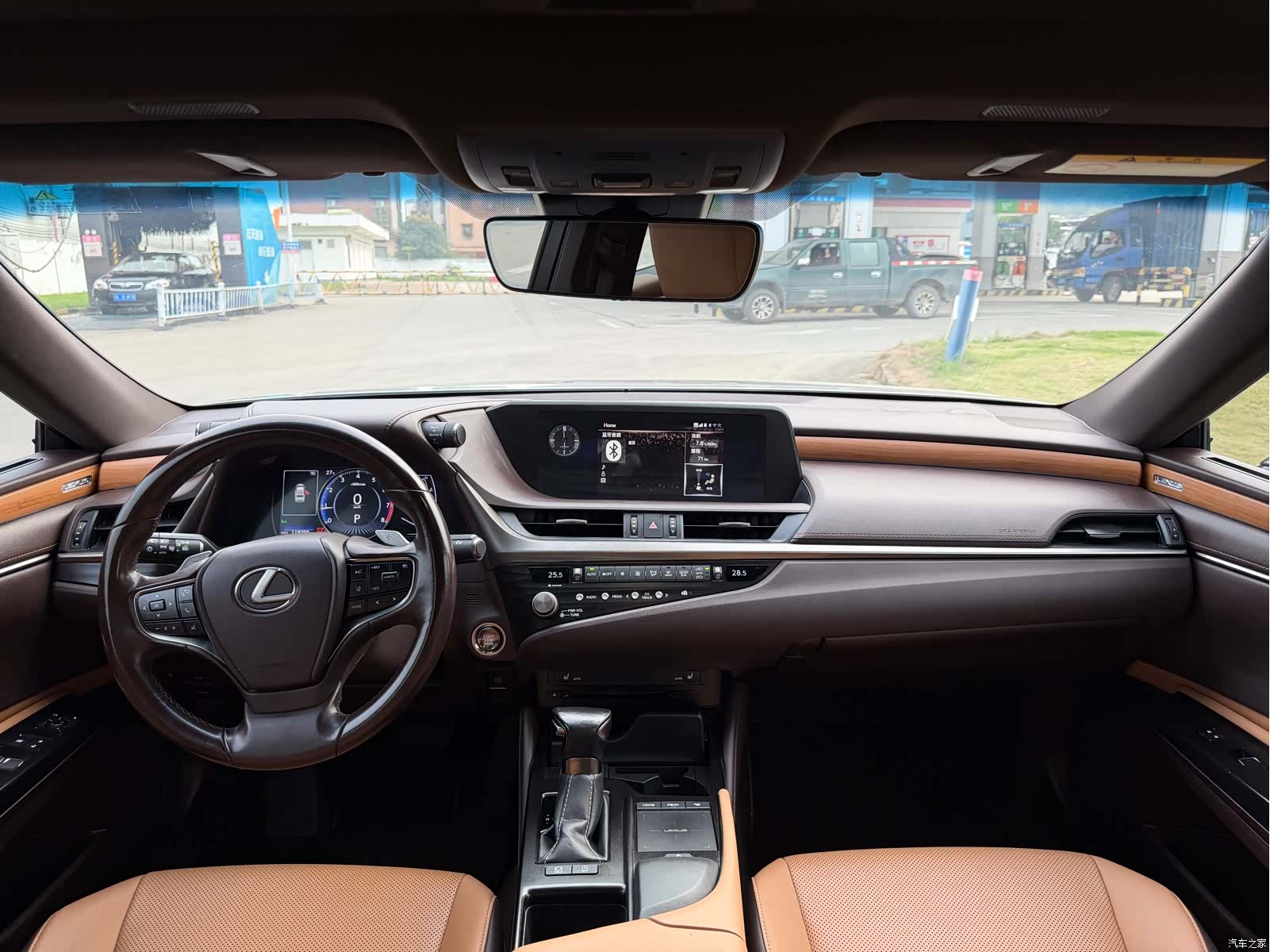 Lexus ES, 2020 10