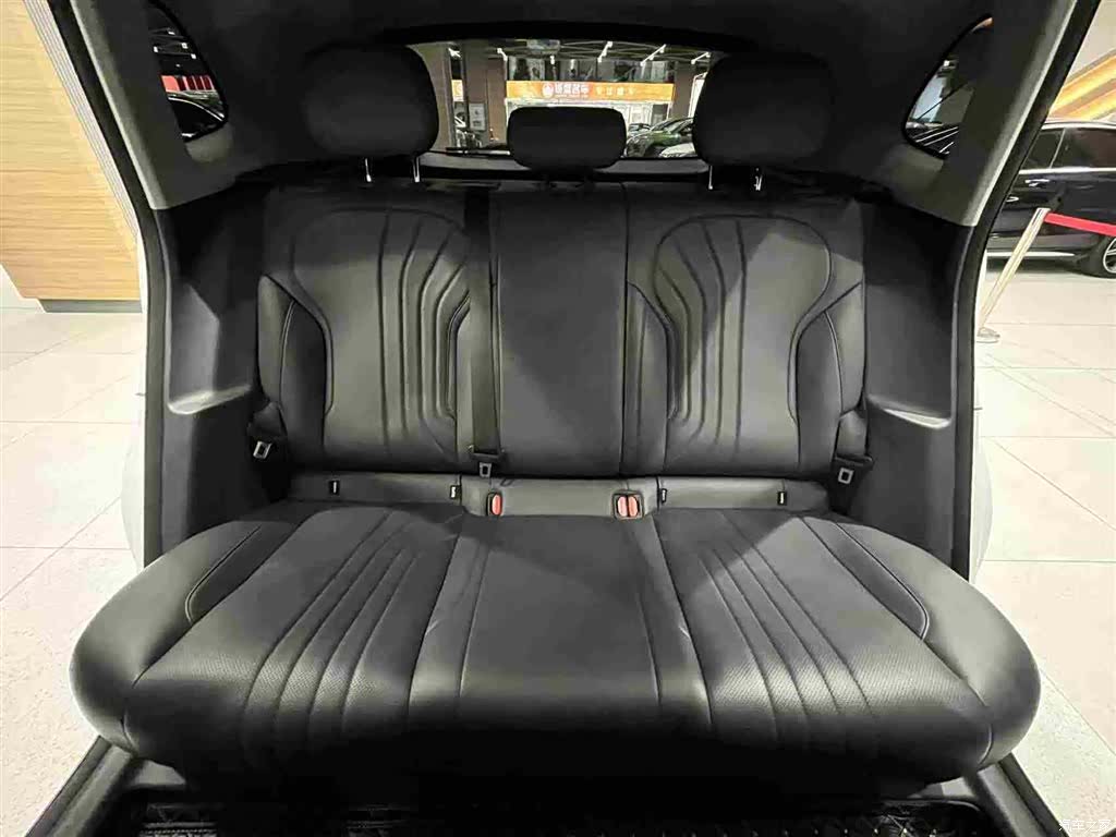Geely Galaxy E5, 2025 22