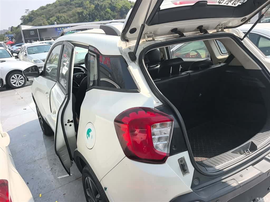 BAIC Q35, 2017 все фото