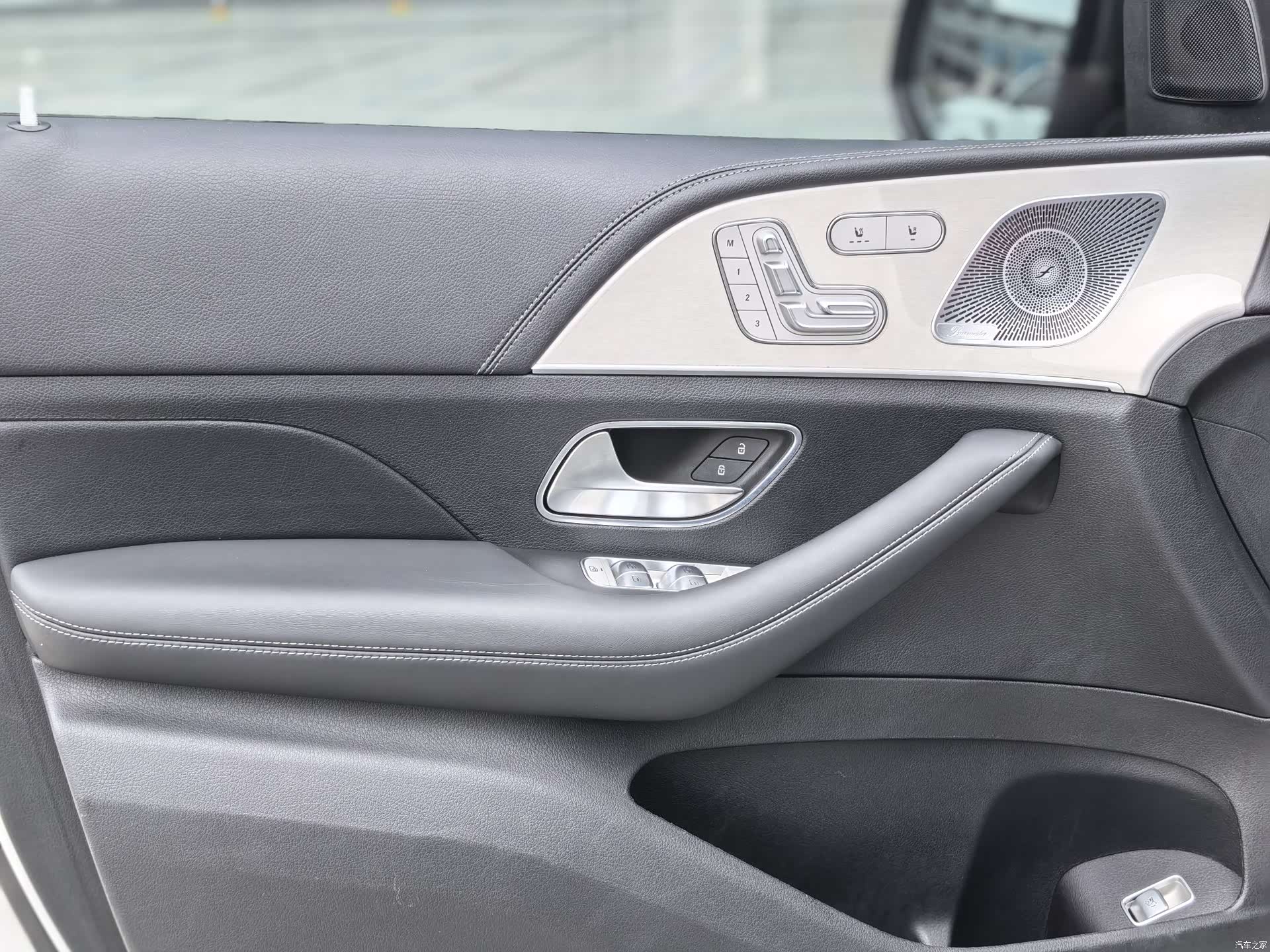 Mercedes-Benz GLE, 2020 13