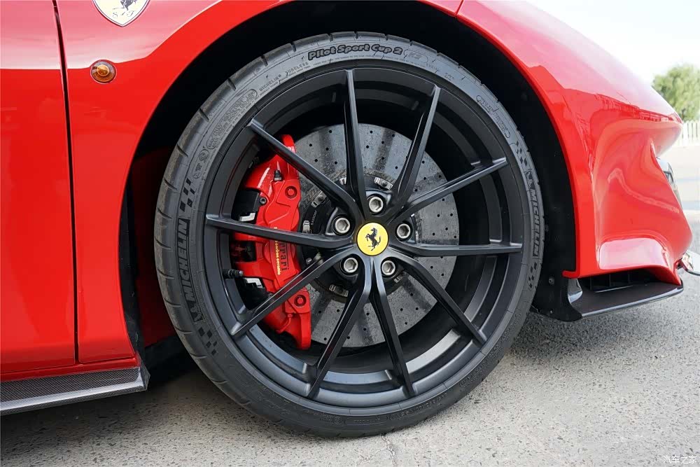 Ferrari 488, 2019 19