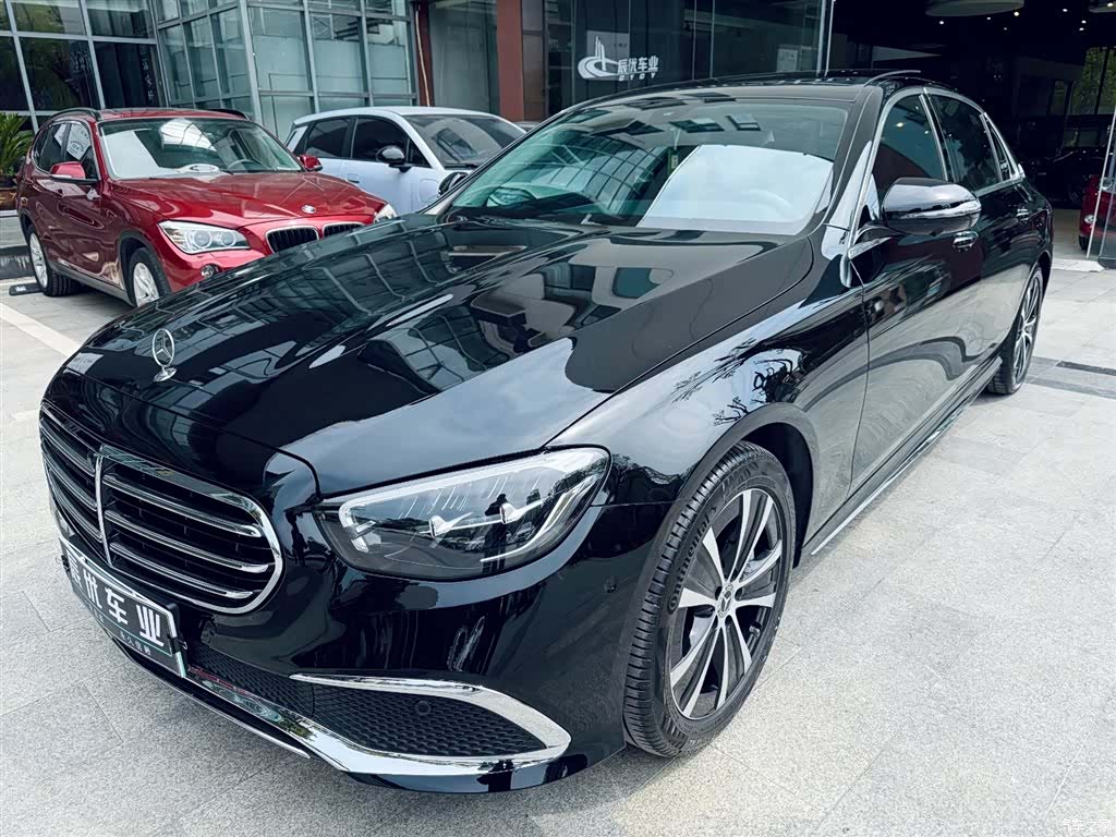 Mercedes-Benz E-Class, 2022 1