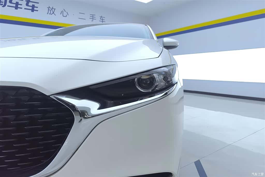 Mazda Mazda3, 2023 все фото