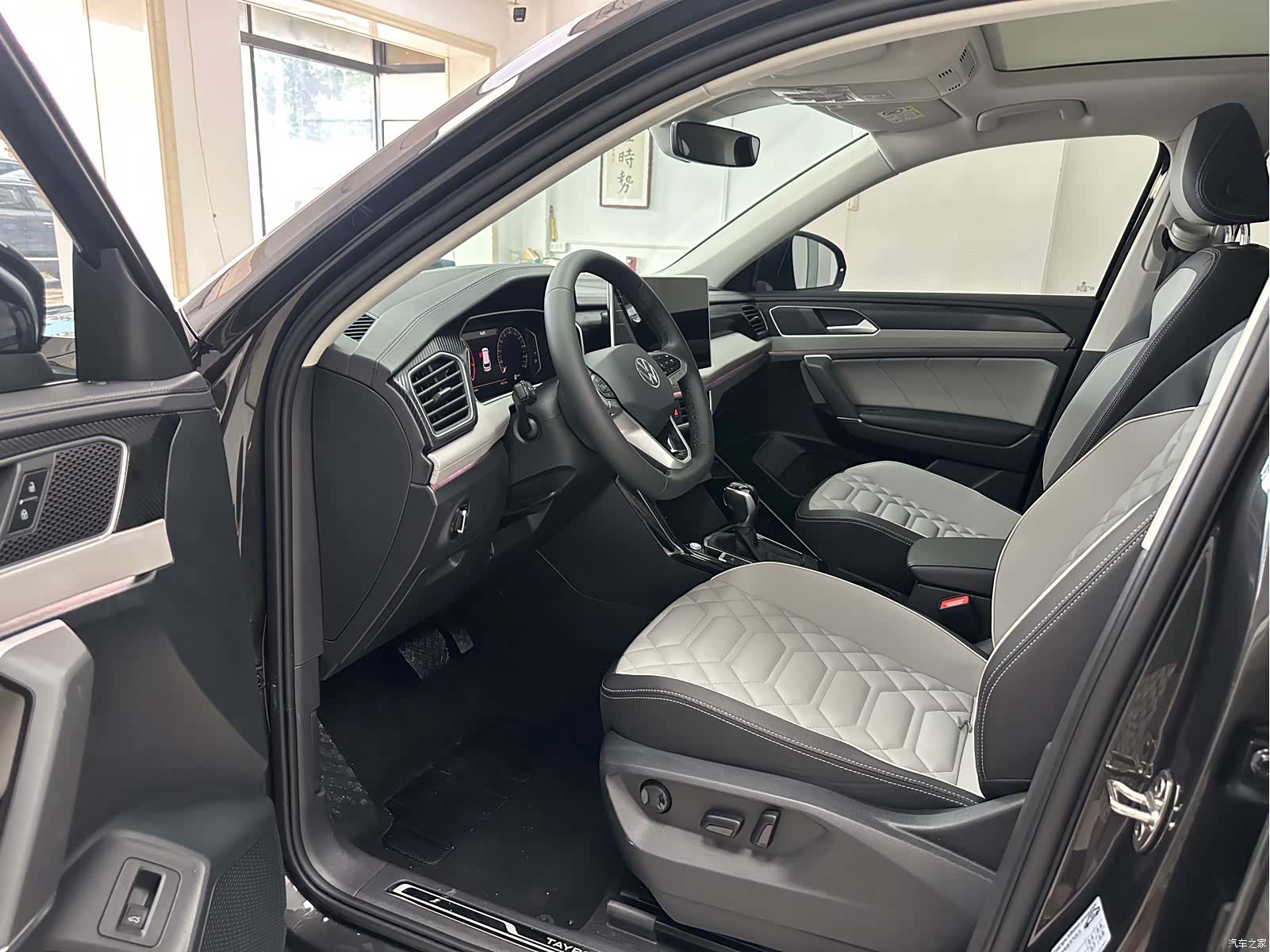 Volkswagen Tayron, 2023 10