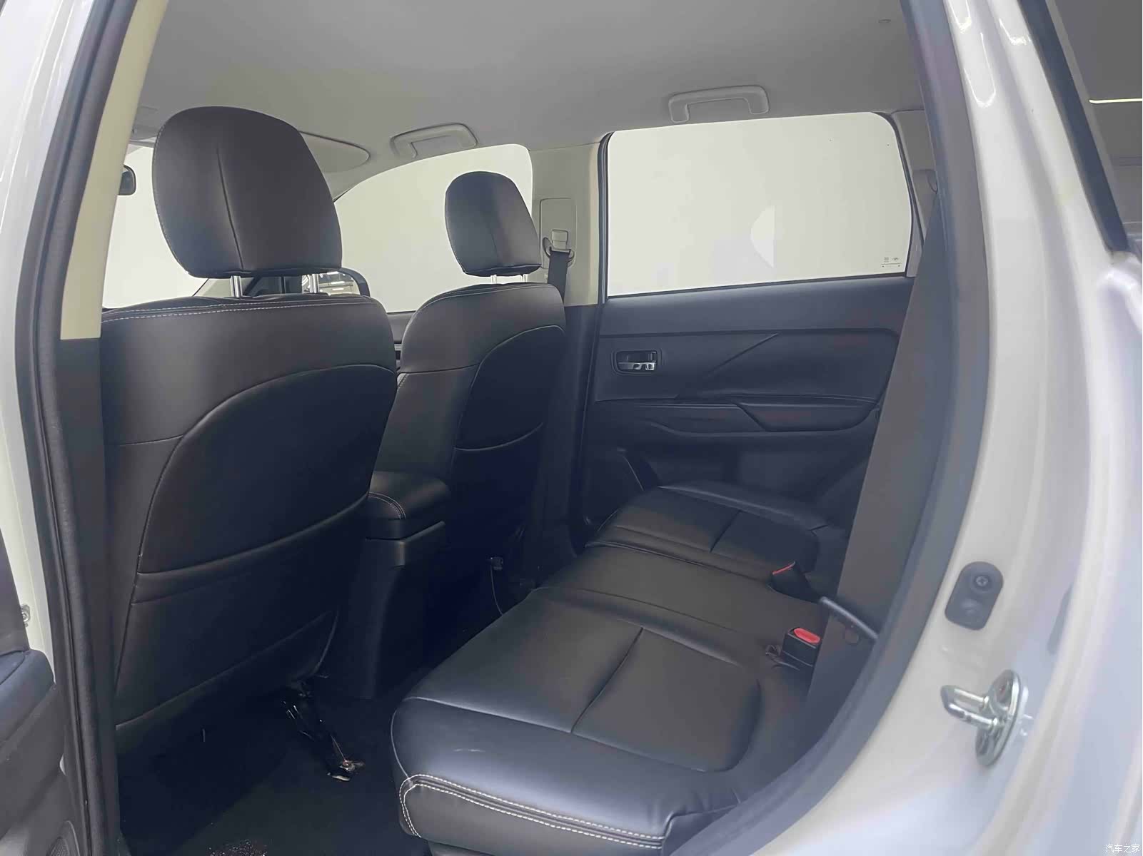 Mitsubishi Outlander, 2021 8