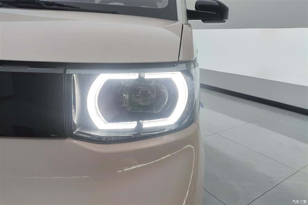 Wuling MINIEV, 2021 все фото