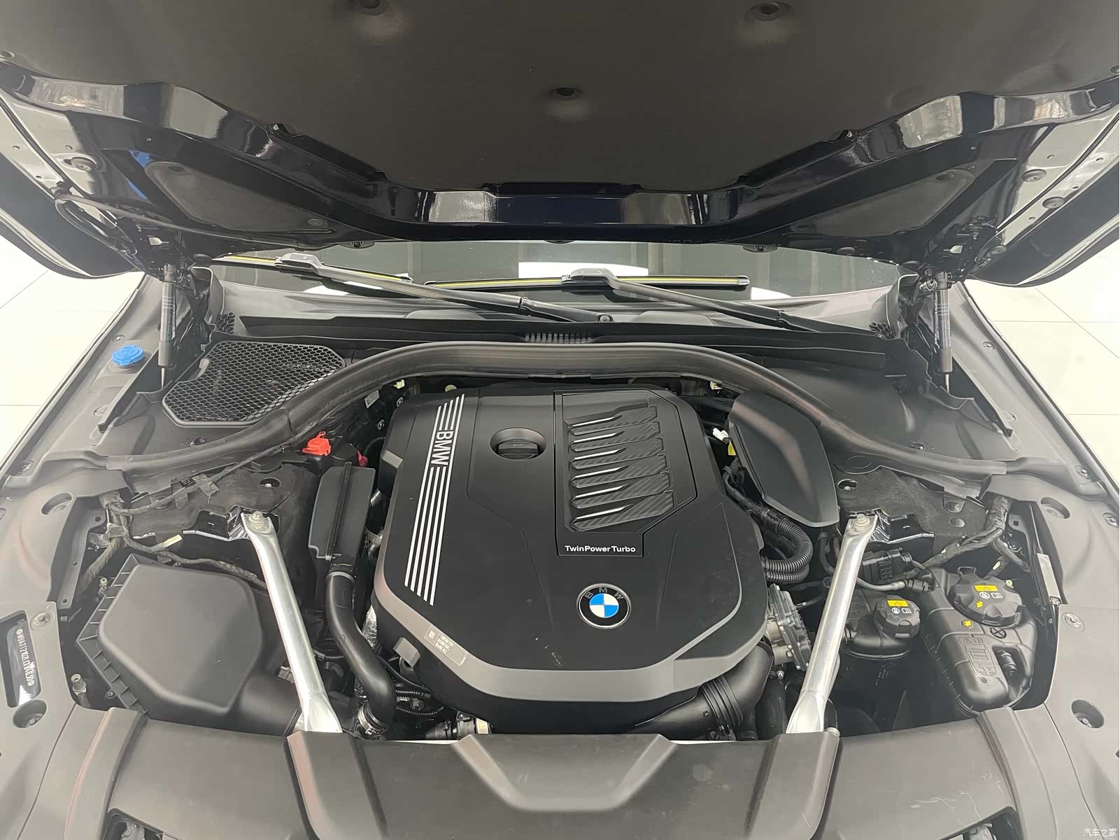 BMW 7 Series, 2020 24