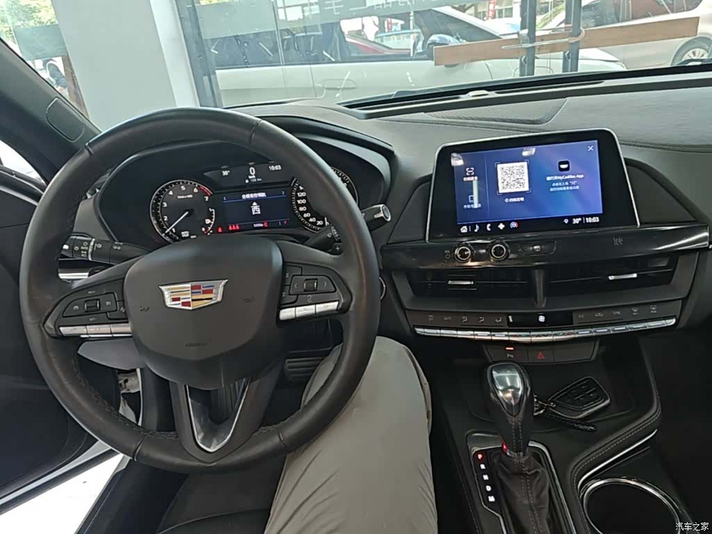 Cadillac CT4, 2021 10