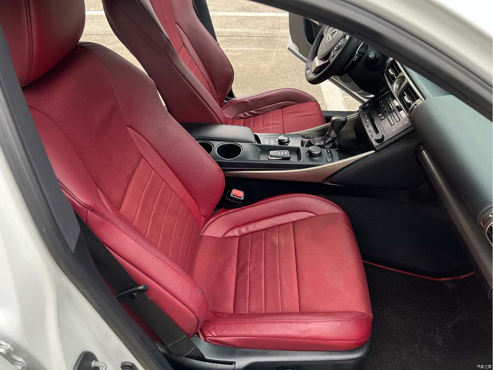 Lexus IS, 2013 8