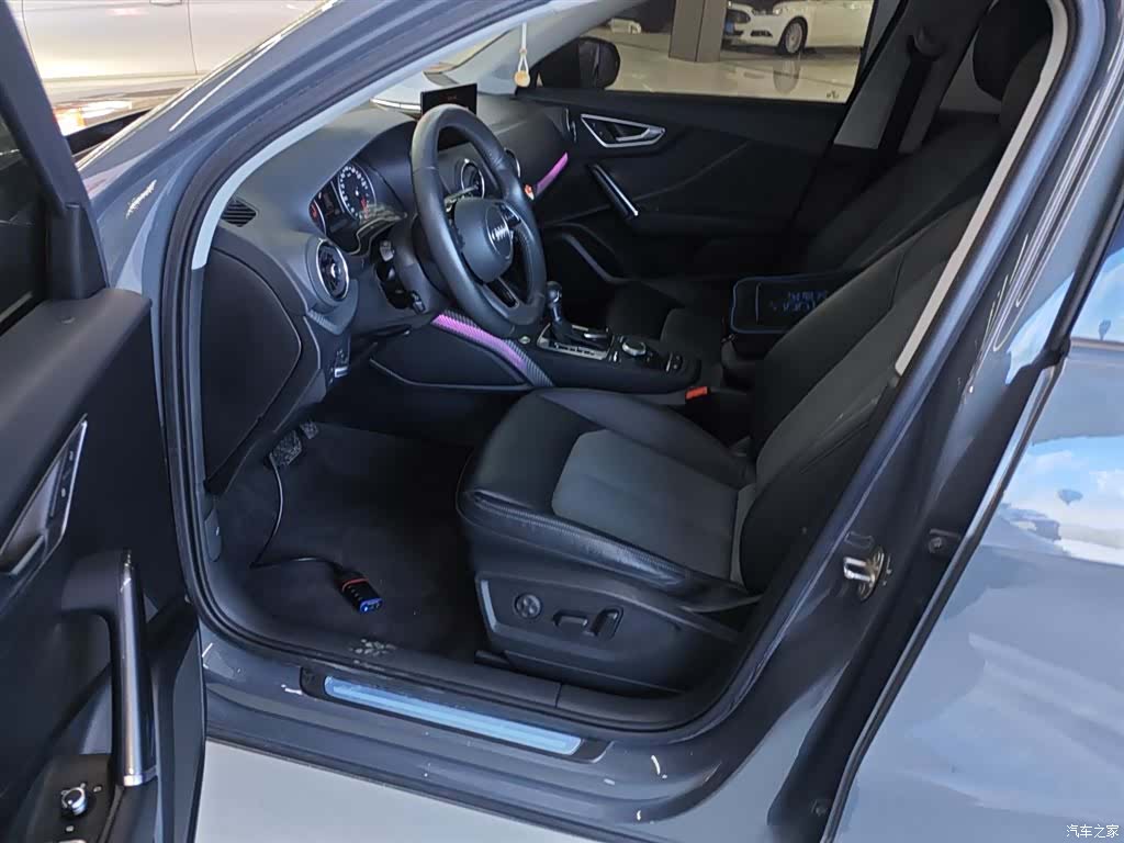 Audi Q2L, 2021 15