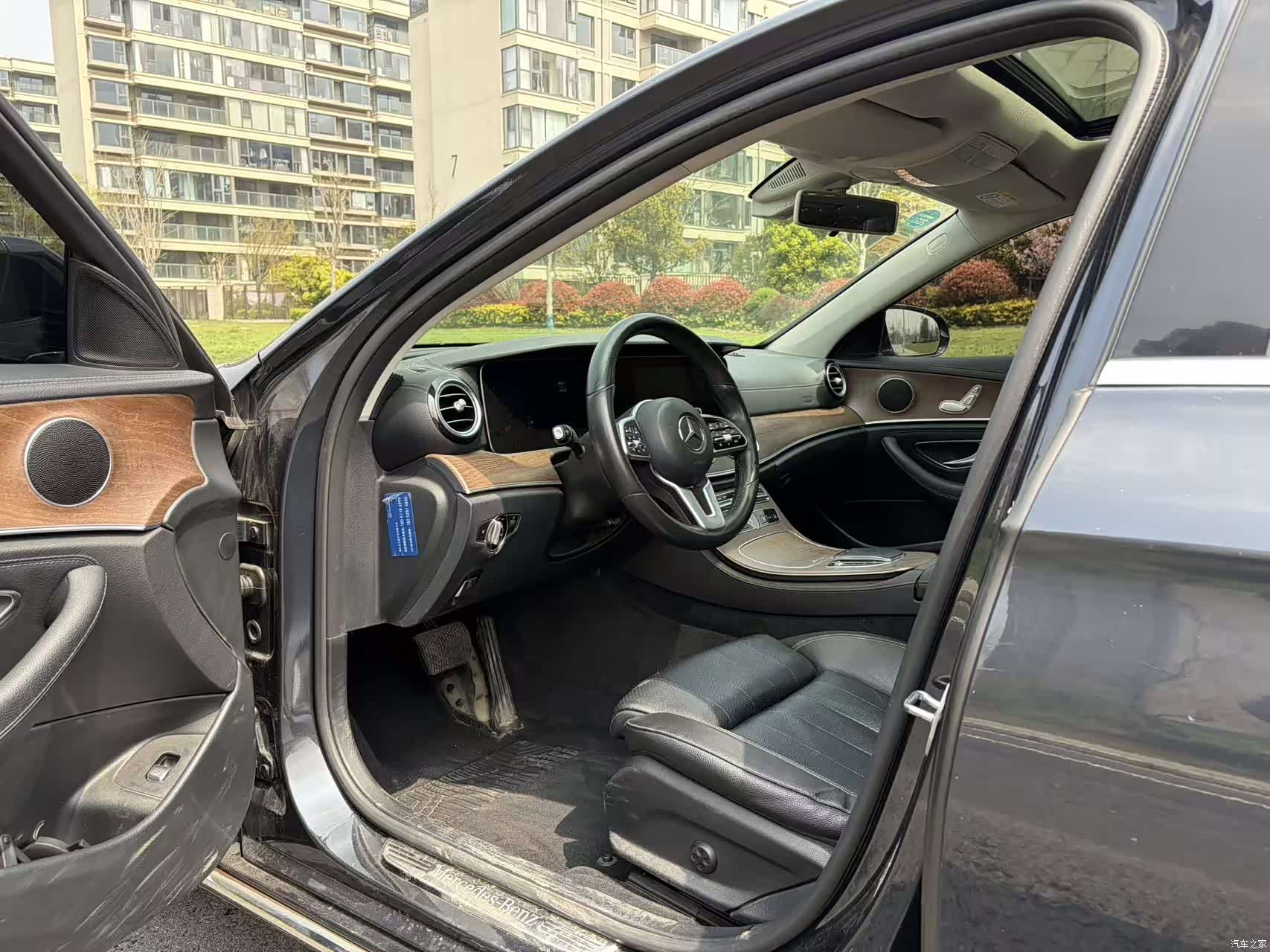 Mercedes-Benz E-Class, 2019 12