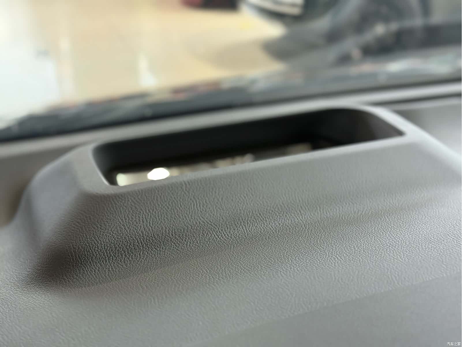 Toyota Vellfire, 2024 9