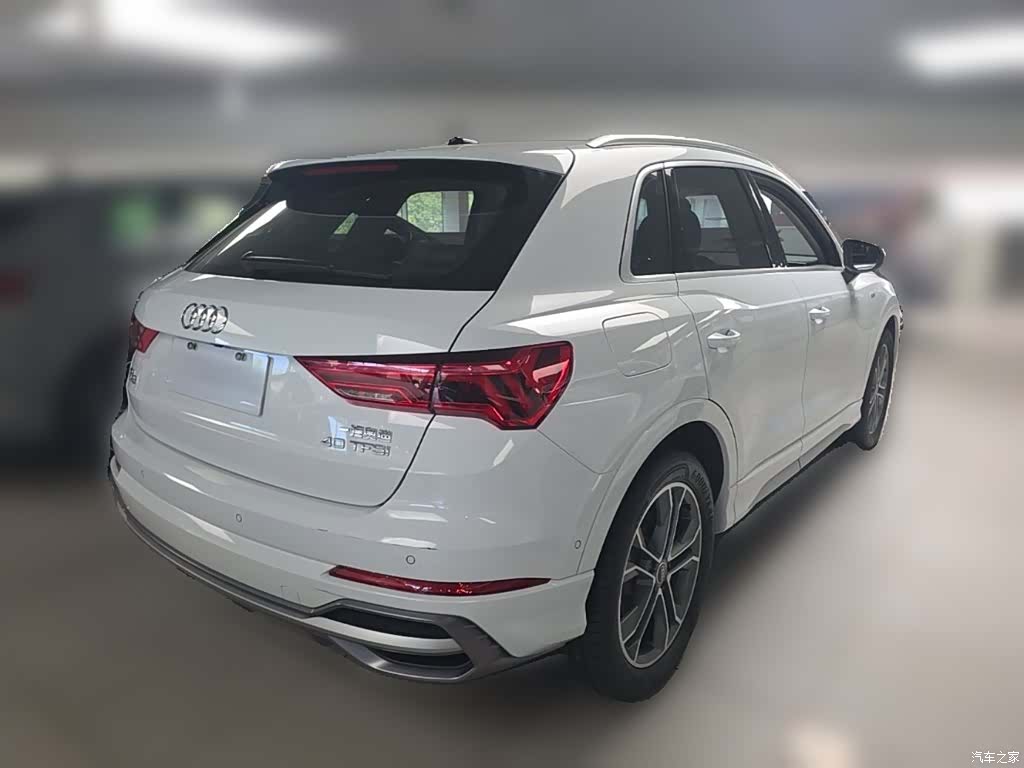 Audi Q3, 2023 12