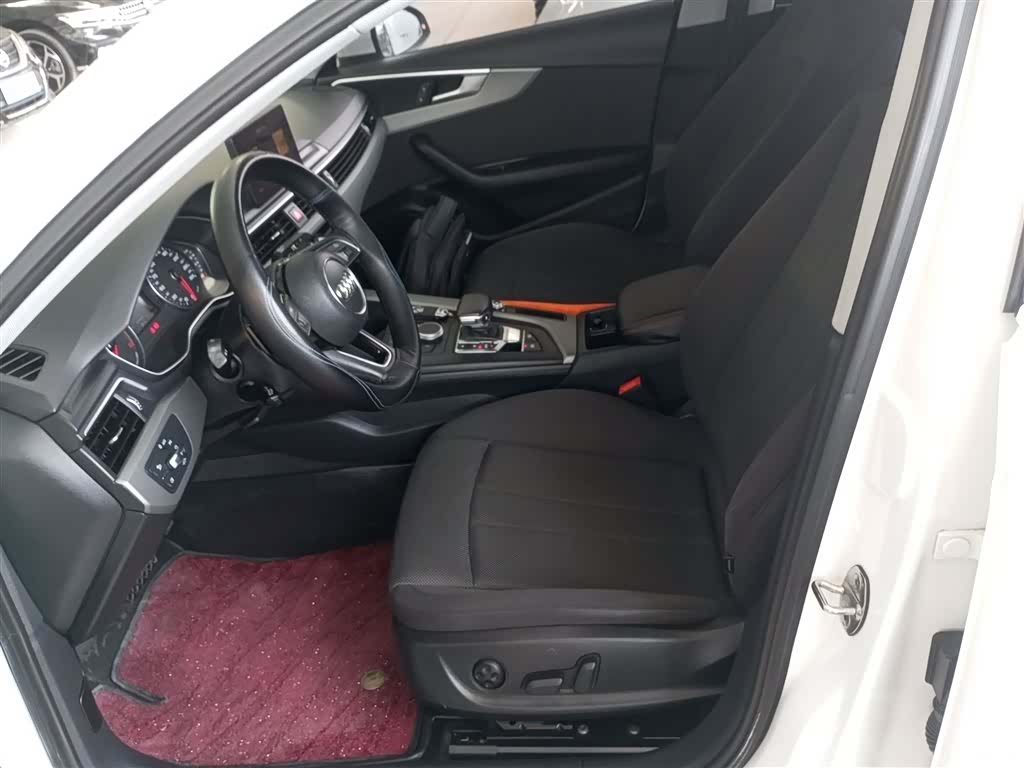 Audi A4L, 2019 11