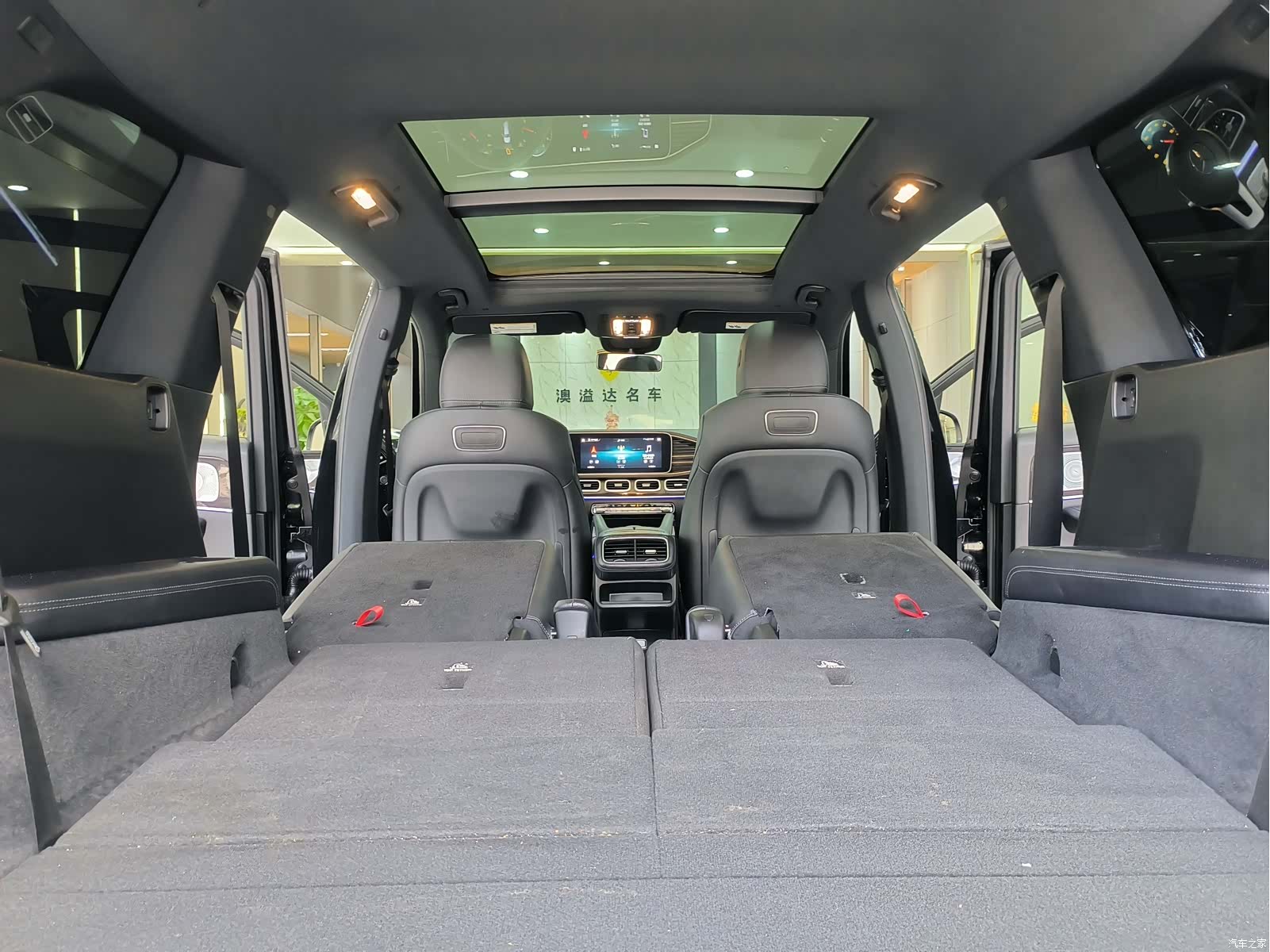 Mercedes-Benz GLS, 2020 11