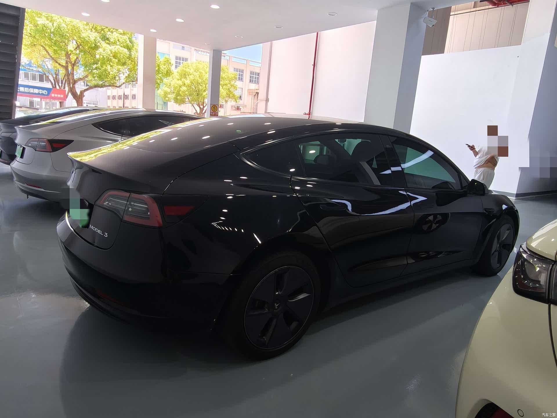 Tesla Model 3, 2023 14