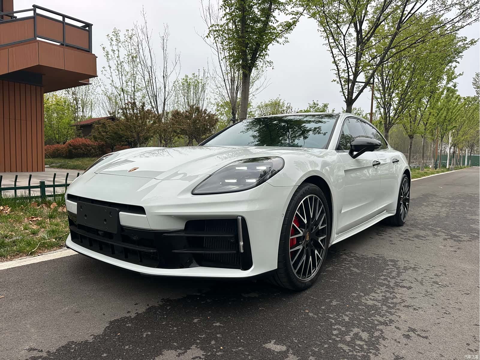 Porsche Panamera, 2024 1