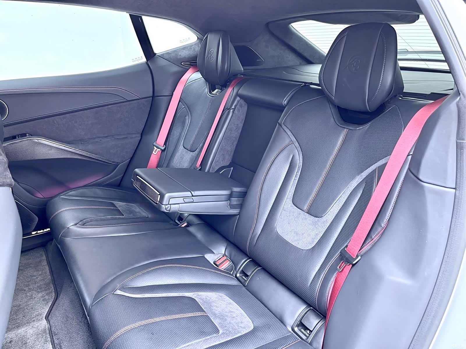 Lotus ELETRE, 2023 8