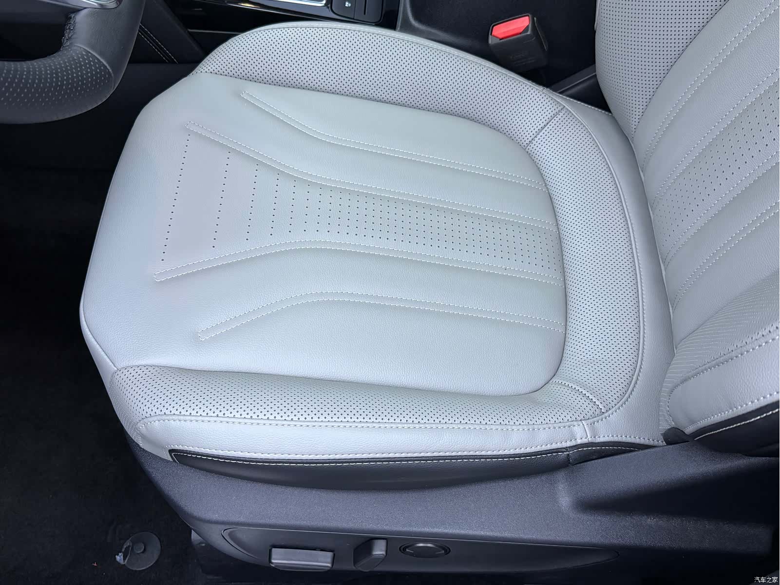Ford Escape, 2021 15