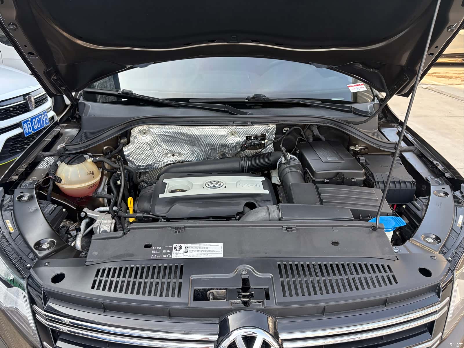 Volkswagen Tiguan, 2016 все фото