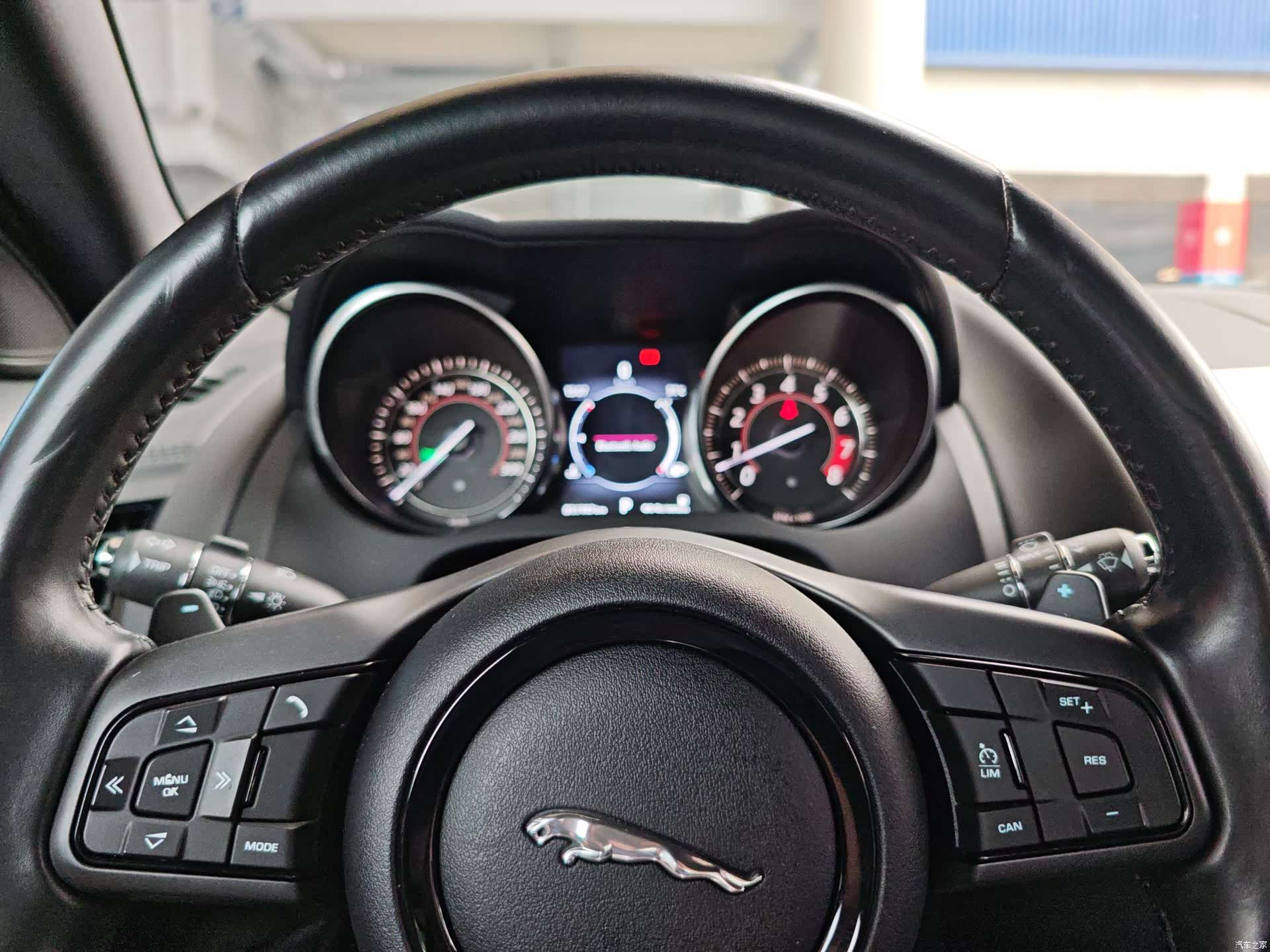 Jaguar F-TYPE, 2017 15