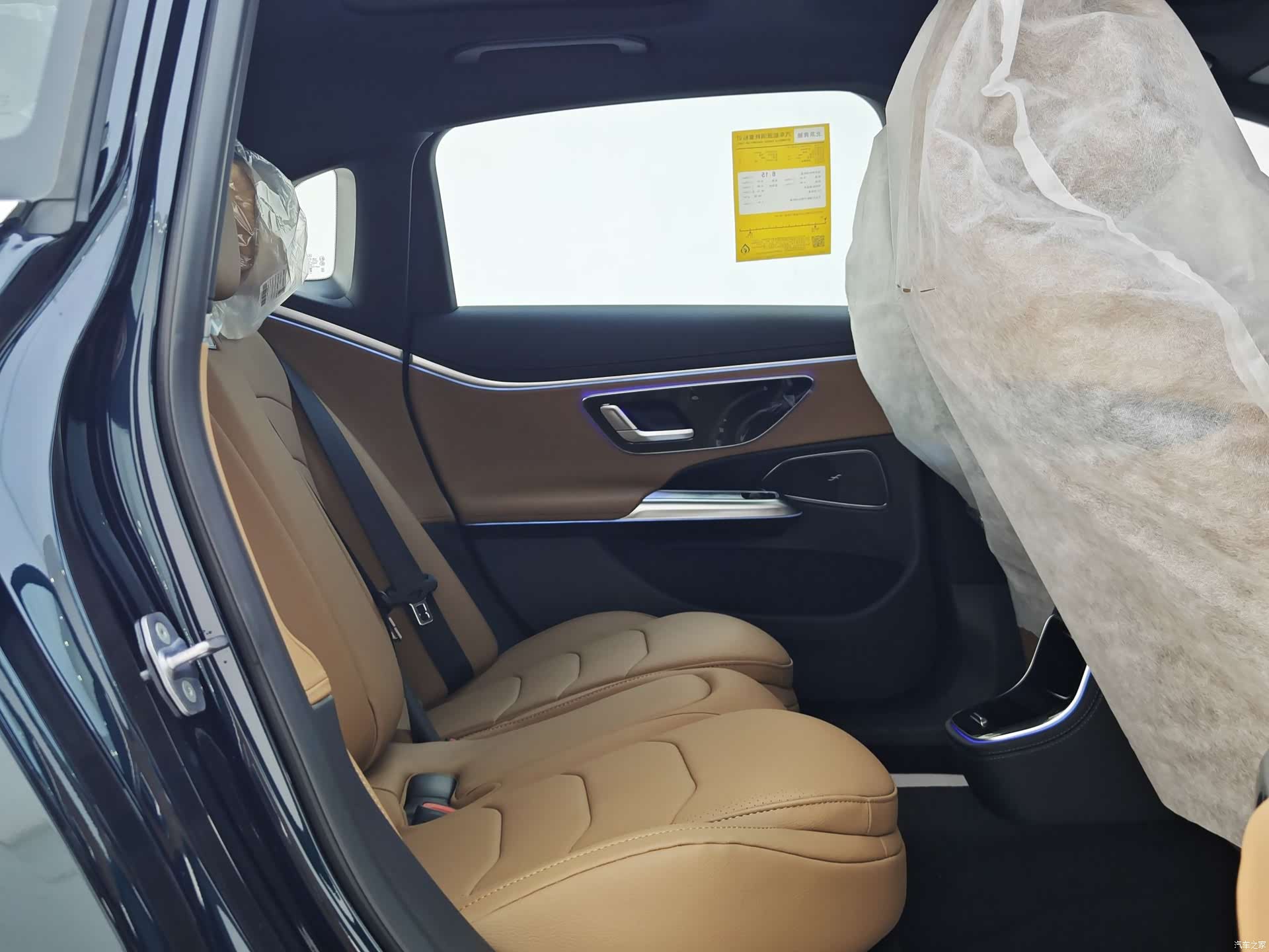 Mercedes-Benz E-Class, 2026 12