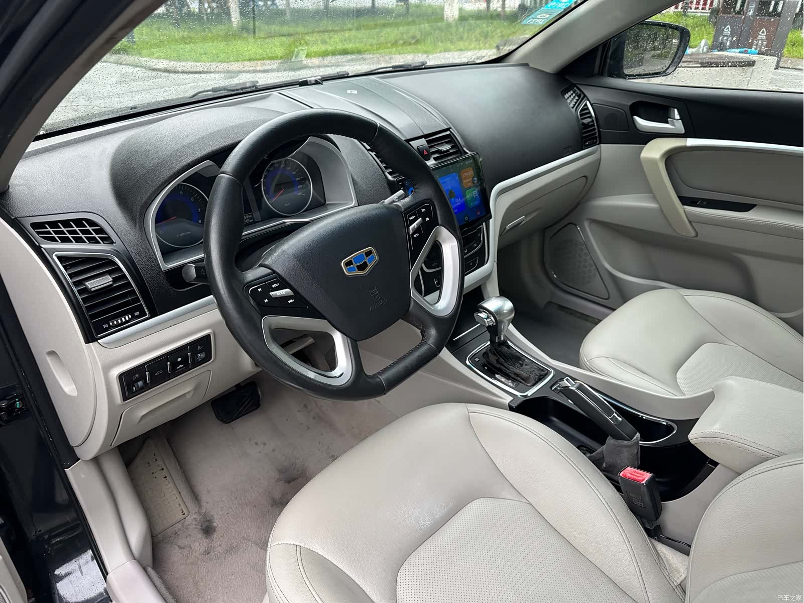 Geely Emgrand, 2015 14