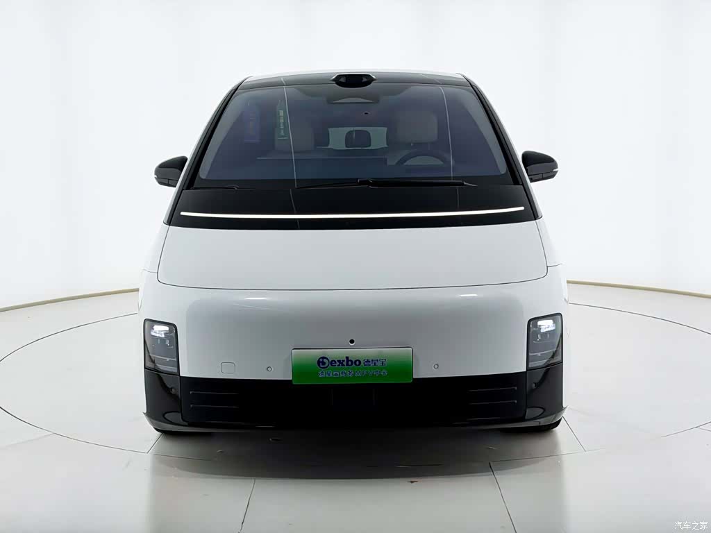 Li Auto MEGA, 2025 2