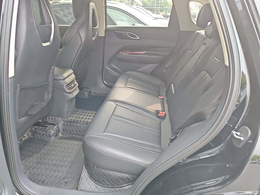 Hongqi HS3, 2023 17