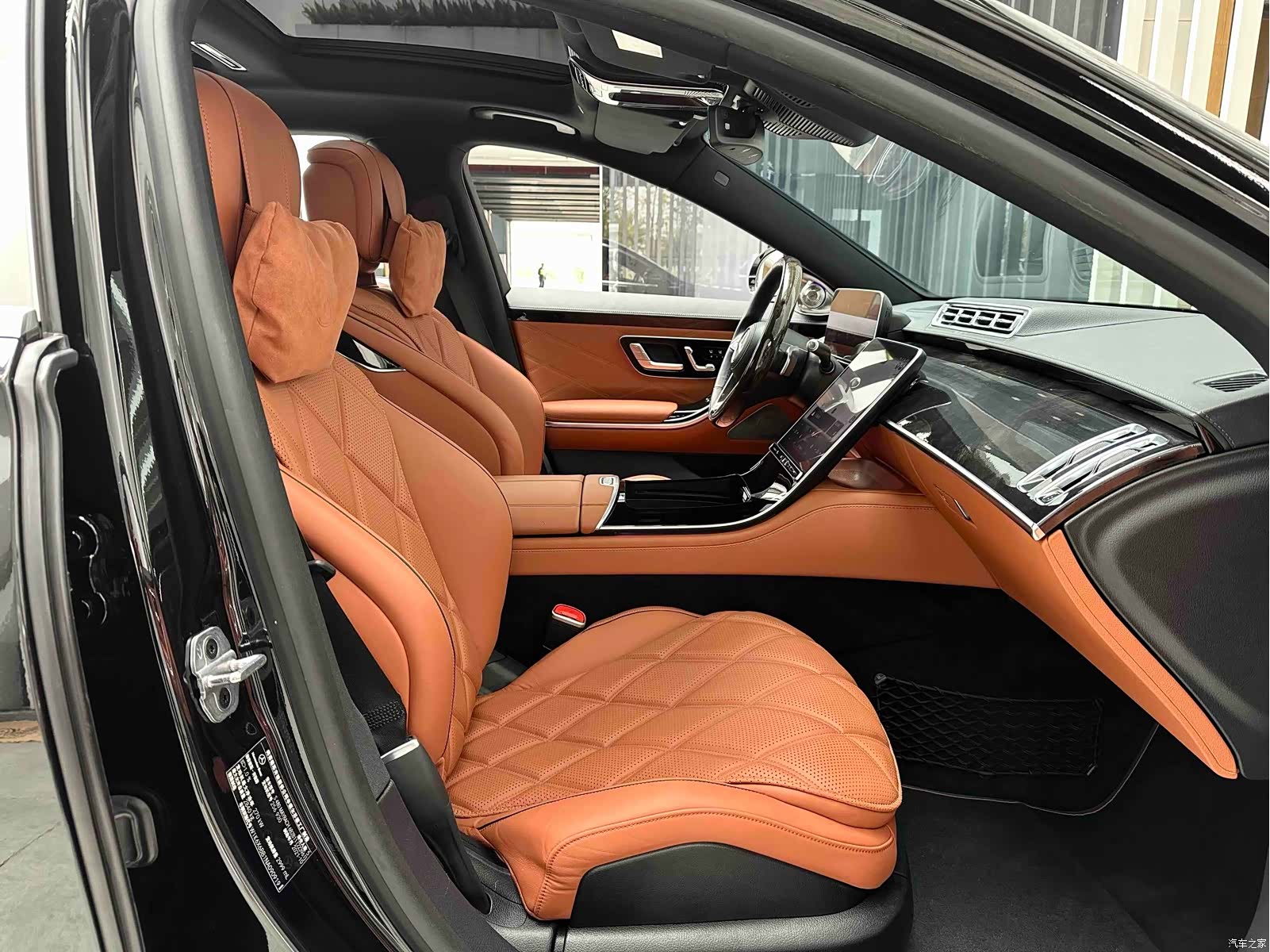 Maybach S-Class, 2022 23