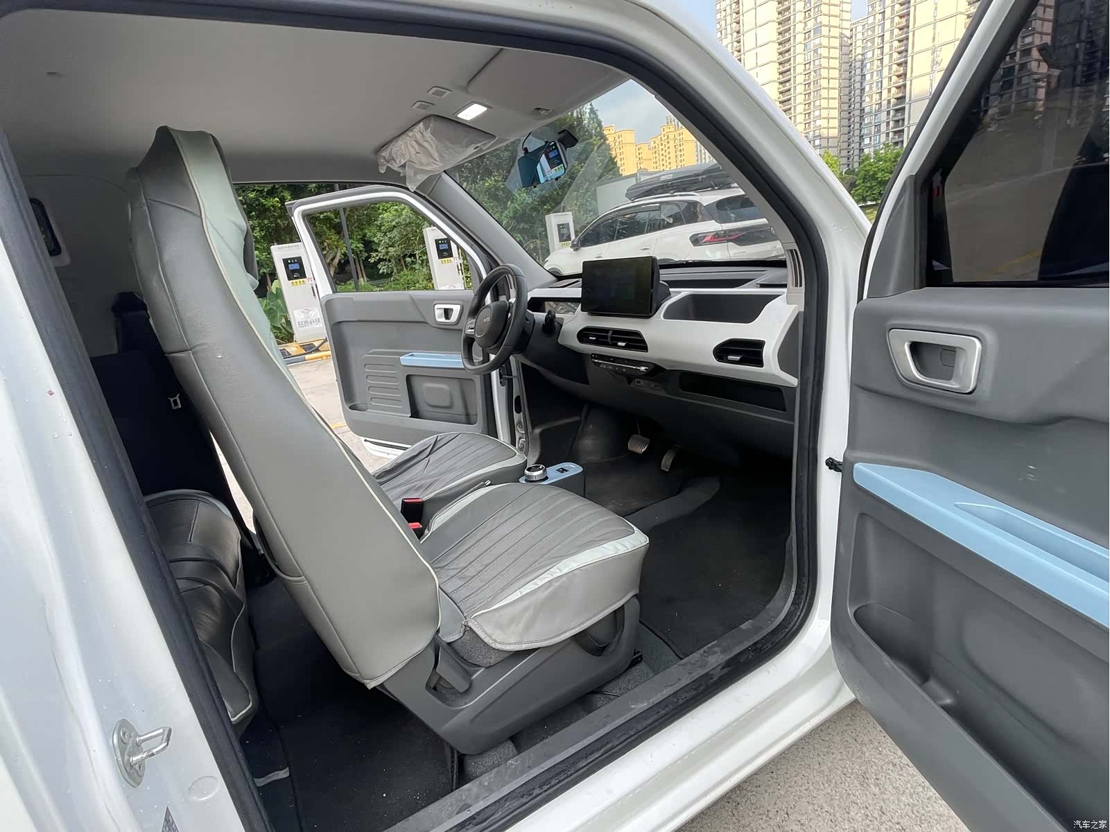 Geely Panda, 2023 10