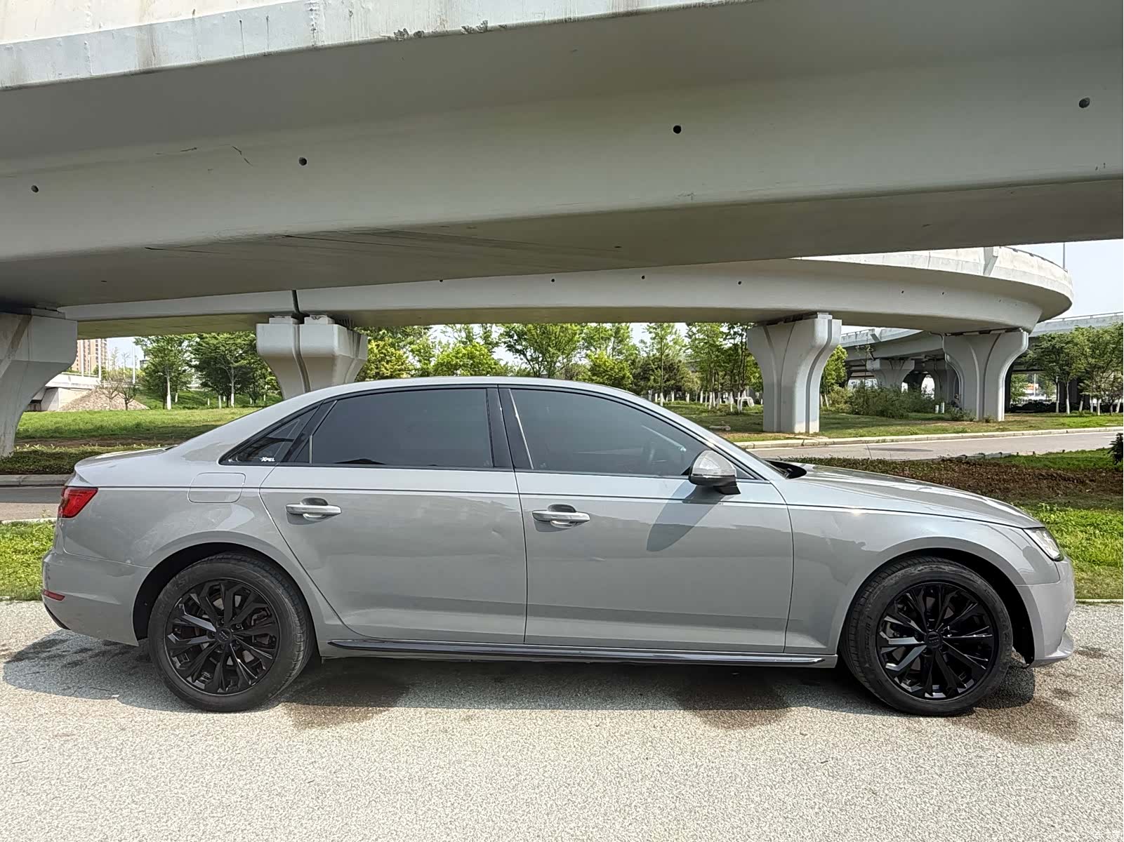 Audi A4L, 2017 4