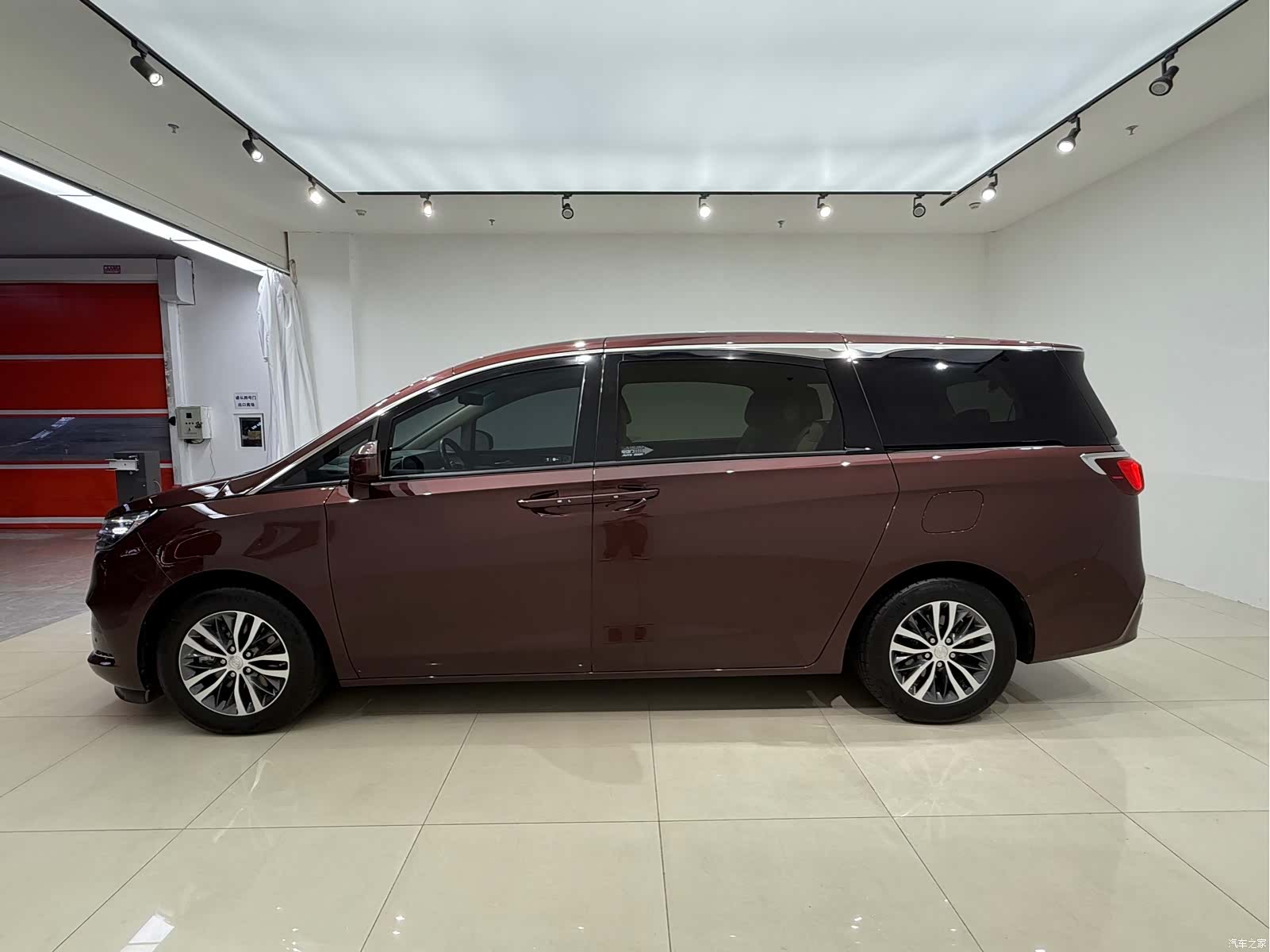 Buick GL8, 2022 все фото