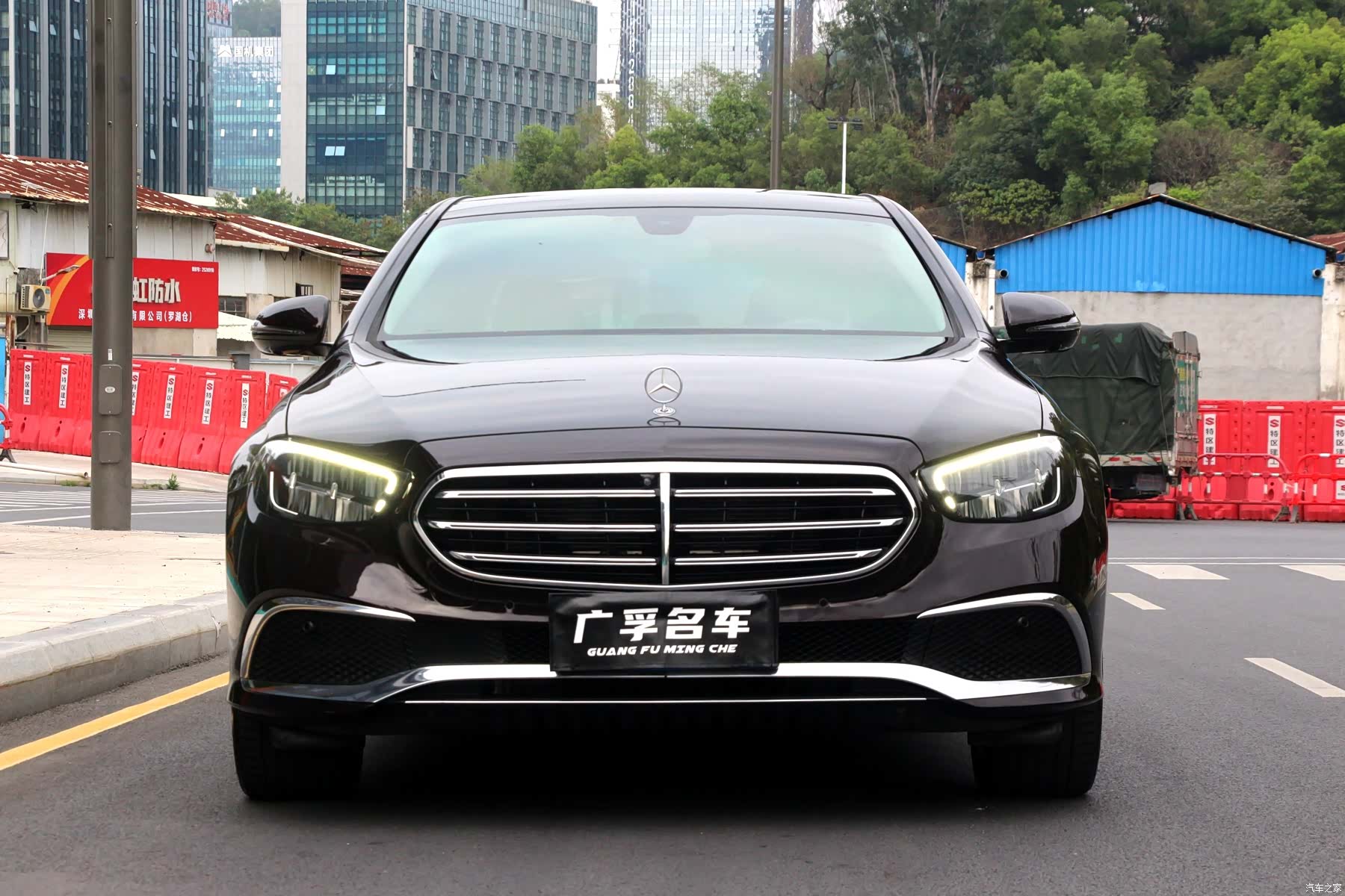 Mercedes-Benz E-Class, 2021 1