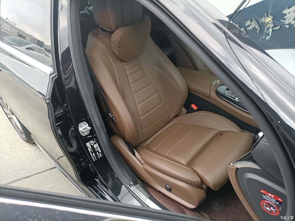 Mercedes-Benz E-Class, 2022 25