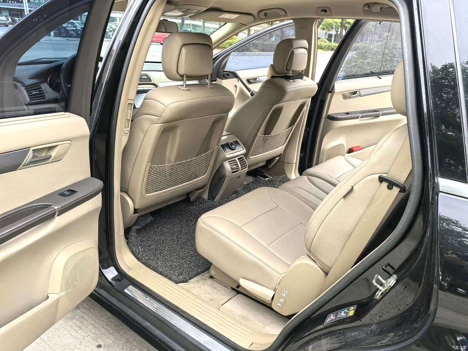 Mercedes-Benz R-Class, 2013 8