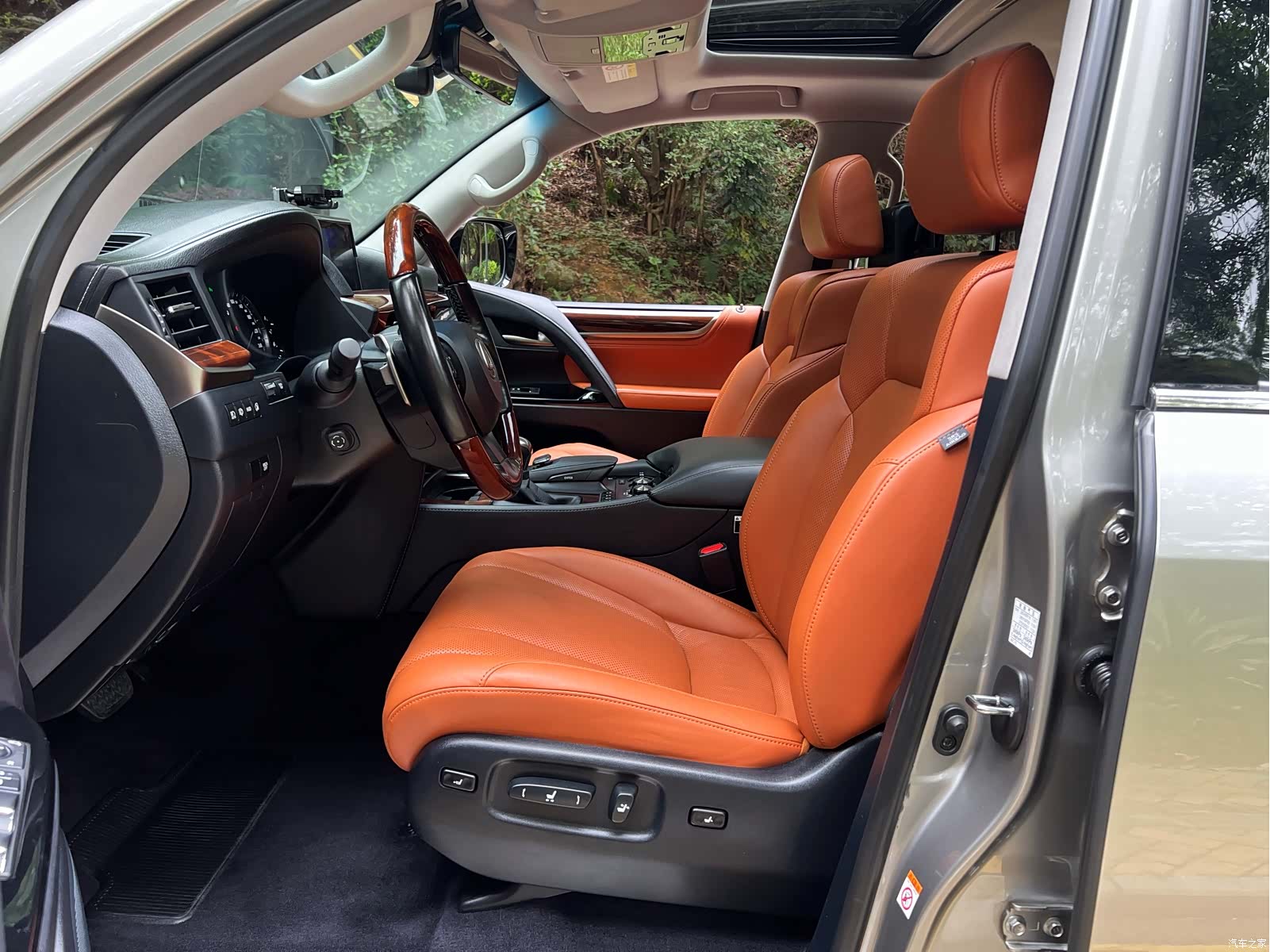 Lexus LX, 2017 9
