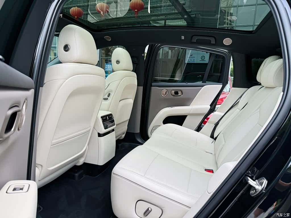 Li Auto i6, 2026 10