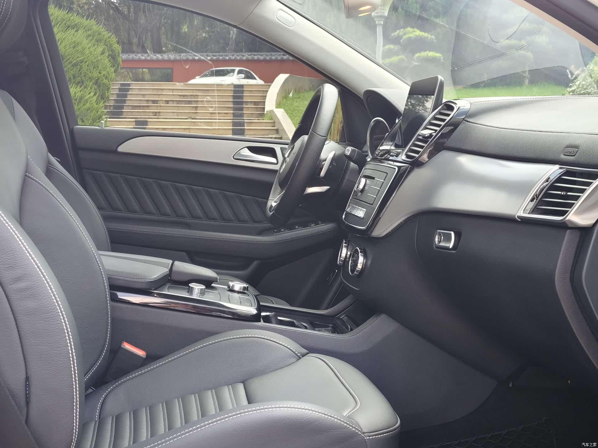 Mercedes-Benz GLE, 2017 42