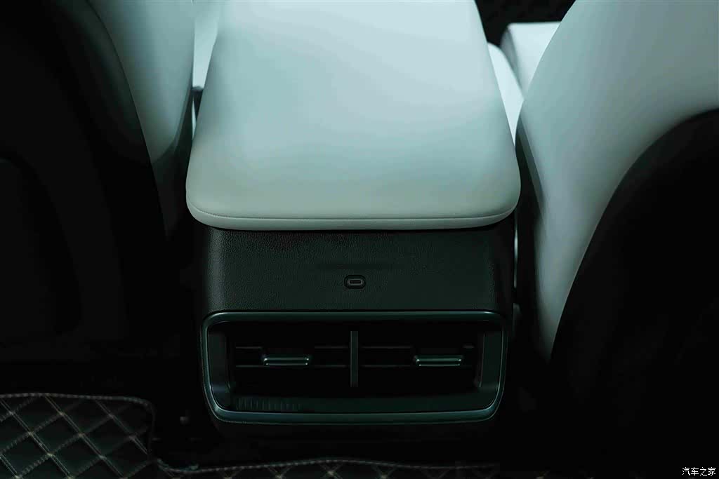 Nissan N7, 2025 31
