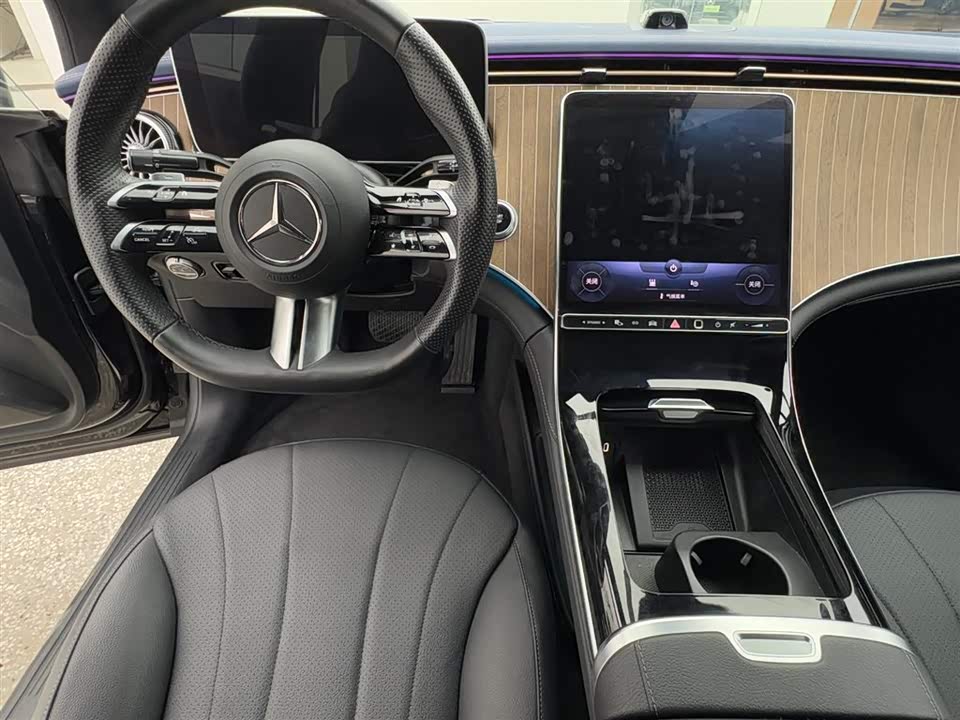 Mercedes-Benz EQE