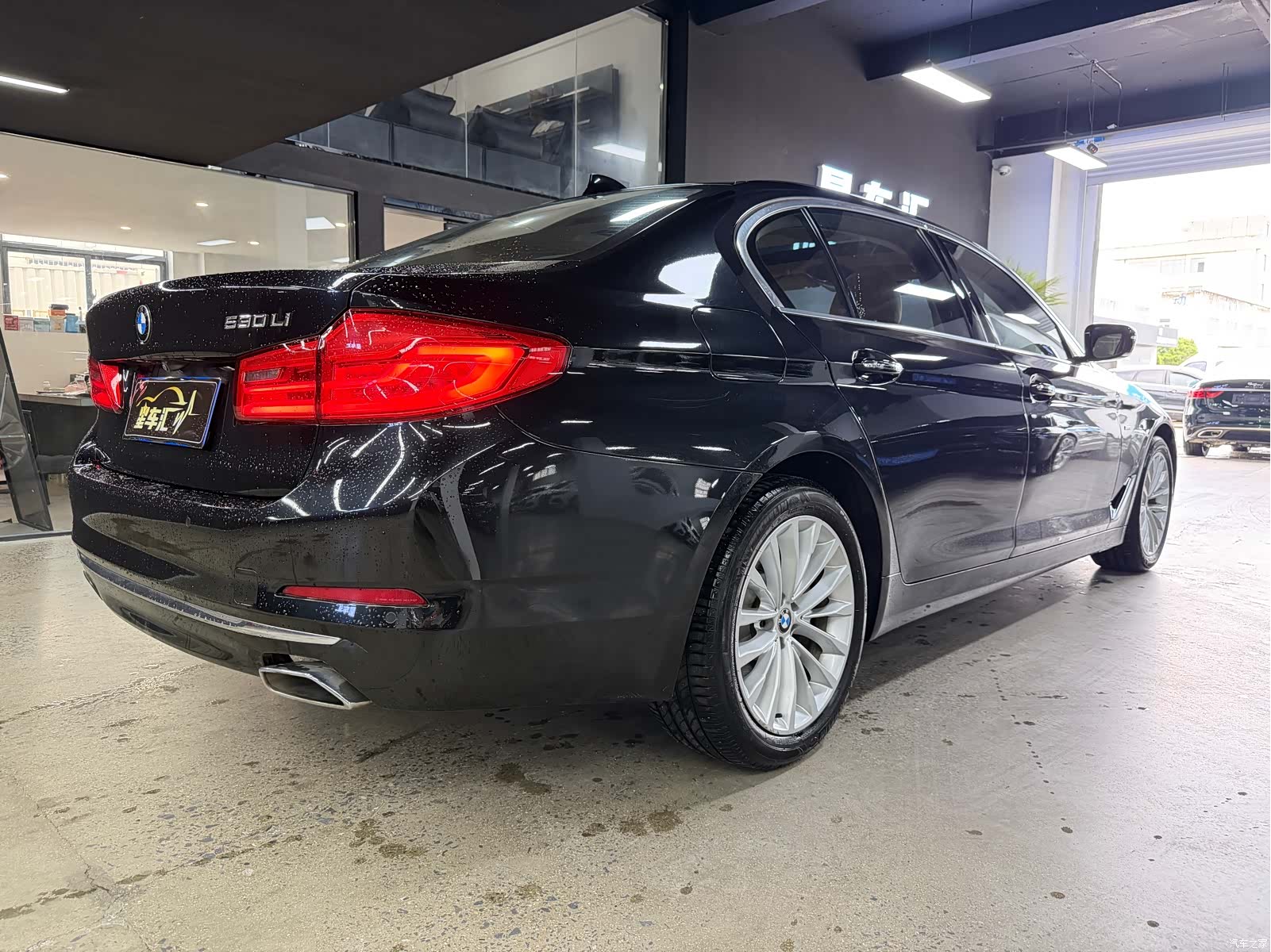 BMW 5 Series, 2017 13