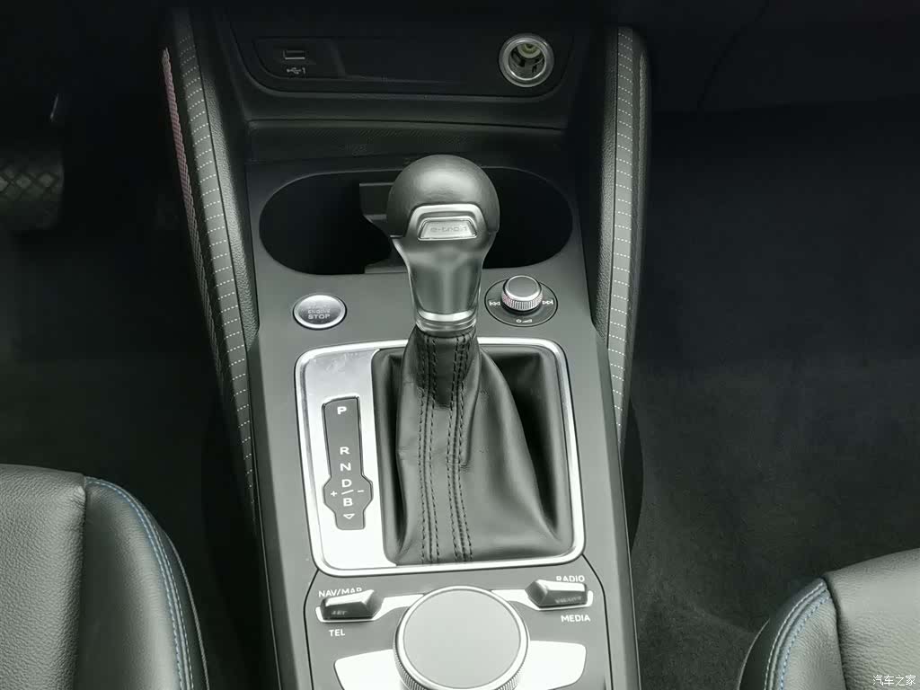 Audi e-tron, 2021 13