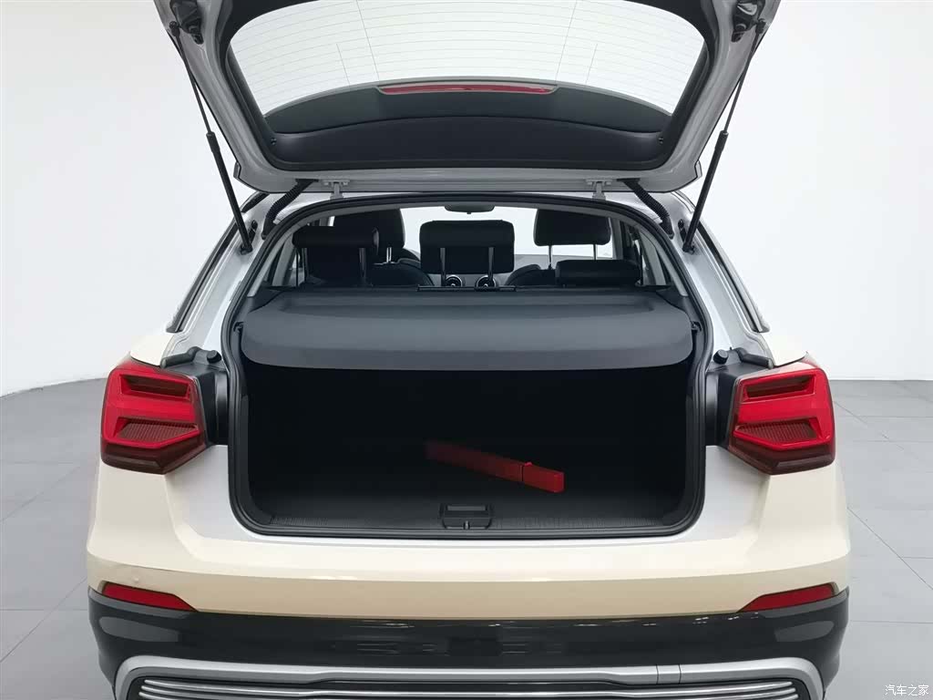 Audi e-tron, 2021 16