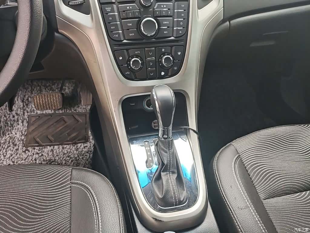 Buick XT, 2014 14