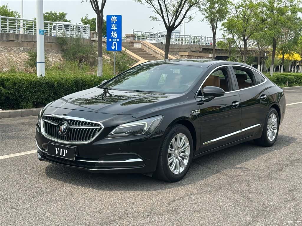 Buick LaCrosse, 2019 1