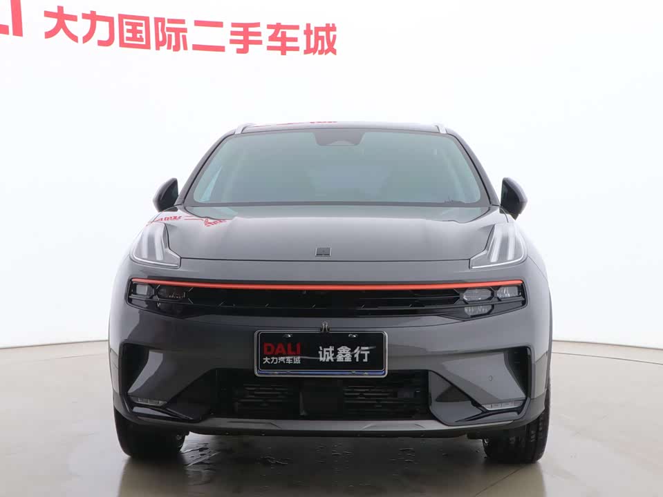 Lynk & Co 06 Lynk & Co 06