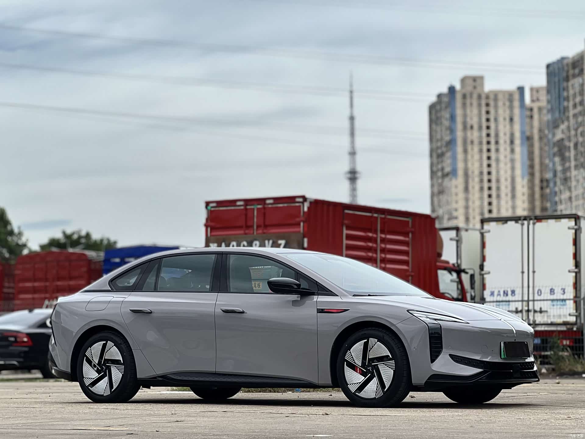 Hongqi H7, 2025 3